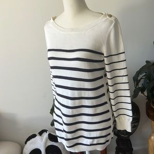 Sweater. Banana Republic.